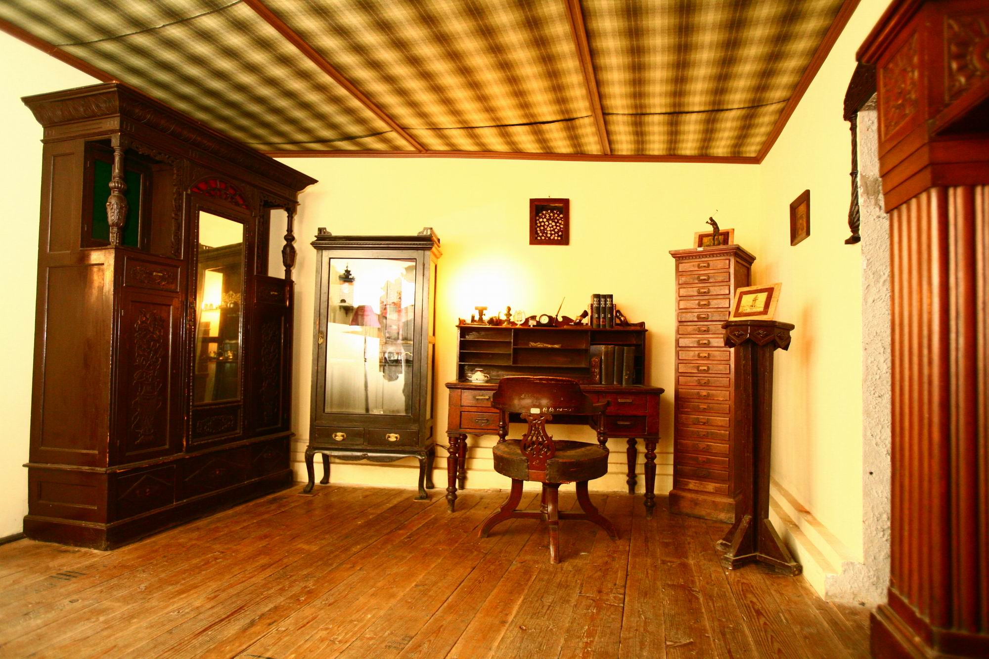 五大道其实有二十多条路,百年前富人区,五六百户都是顶级豪门