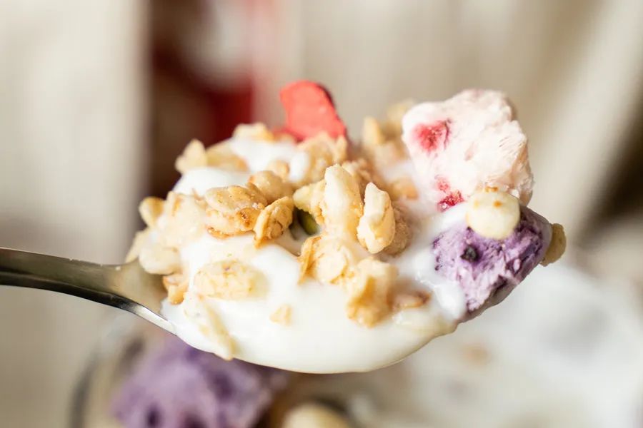 被薇娅直播间榨干零食预算后,写出了这篇测评报告(上)