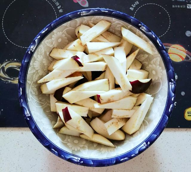 茄子怎么样炒不油腻而且好吃,为什么做的风味茄子发苦