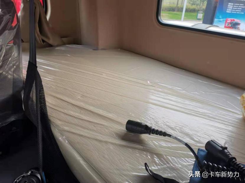 谁是重卡之王,陕汽德龙x5000490马力自动挡介绍