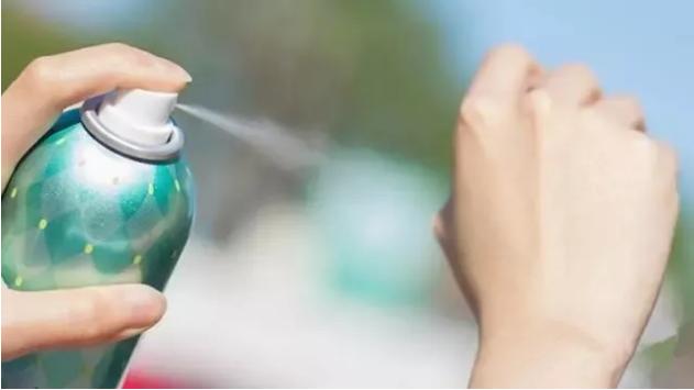 日本防晒“全能王”，李佳琦、薇娅推荐：防晒、定妆、驱蚊三合一