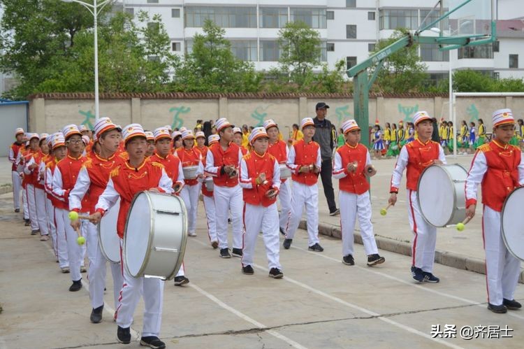 杩愬姩鍋ュ効鏄捐韩鎵嬫椂浠i獎瀛愮珵椋庢祦,杩愬姩鍋ュ効璧涘嚭椋庨噰璧涘嚭鎷兼悘