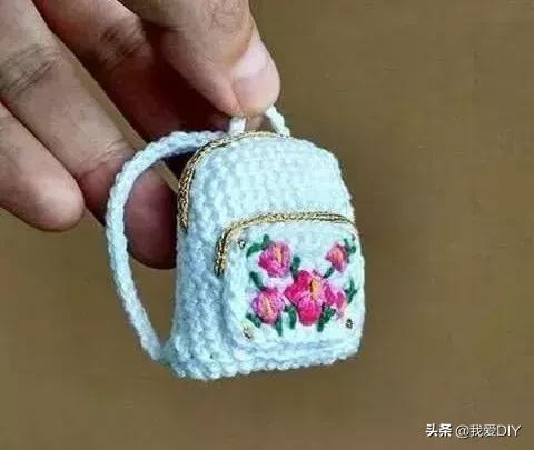 100种超迷你钩针小物钥匙包教程,100种超迷你钩针小物圣诞老人