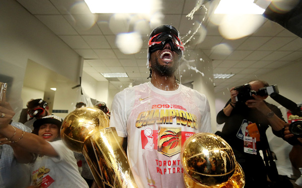 莱昂纳德是不是防守最好球员,小卡莱昂纳德进季后赛了么