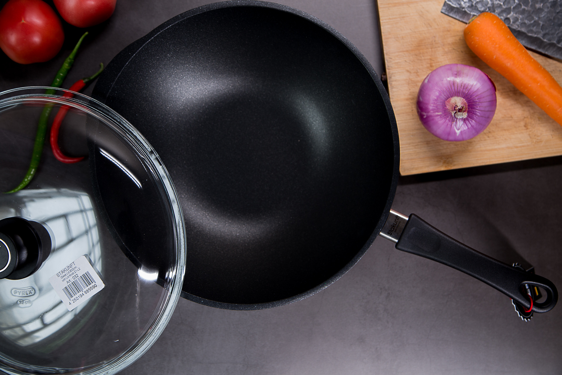 哪个牌子无油烟炒锅比较好,真正的无油烟炒锅选什么牌子的好