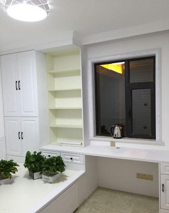 这新房满意的不要不要的，组合式衣柜亮人眼