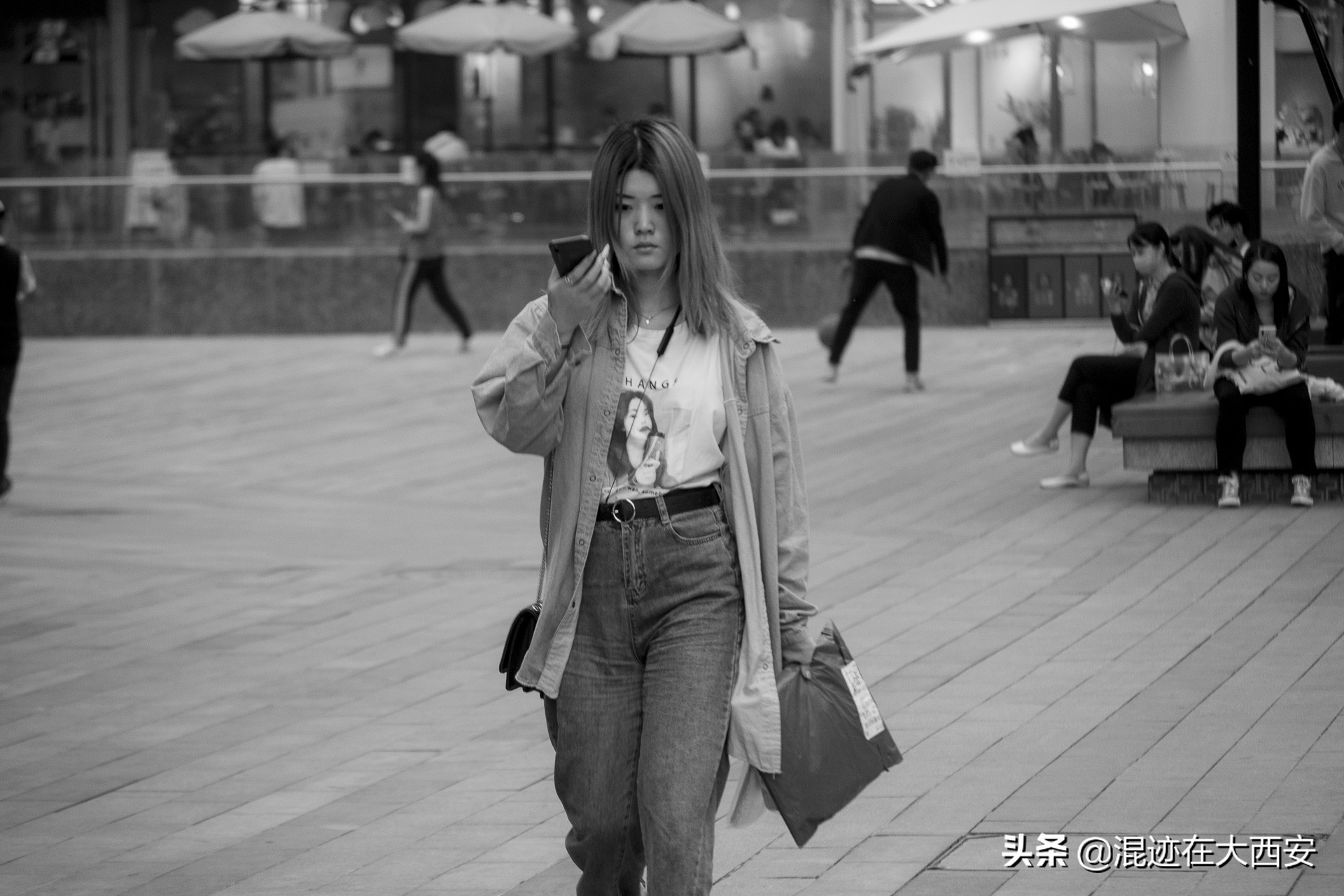 西安中贸广场夜景图,西安中贸广场攻略