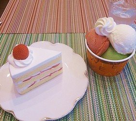 日本东京巢鸭商店街,东京巢鸭街区老照片