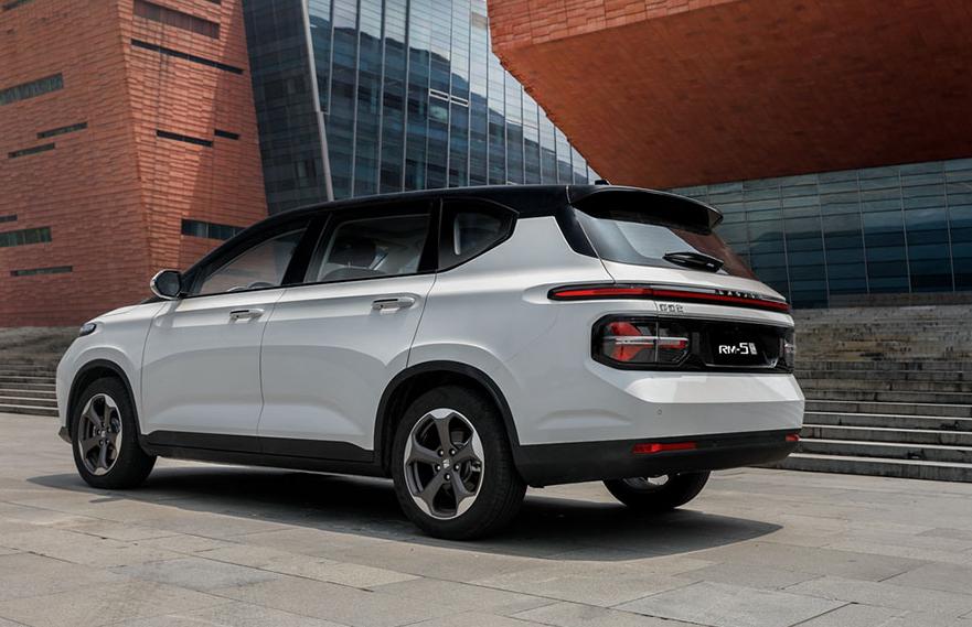 宝骏rm-52019款1.5tcvt精英型7座,2019年广州车展新宝骏rm-5实车