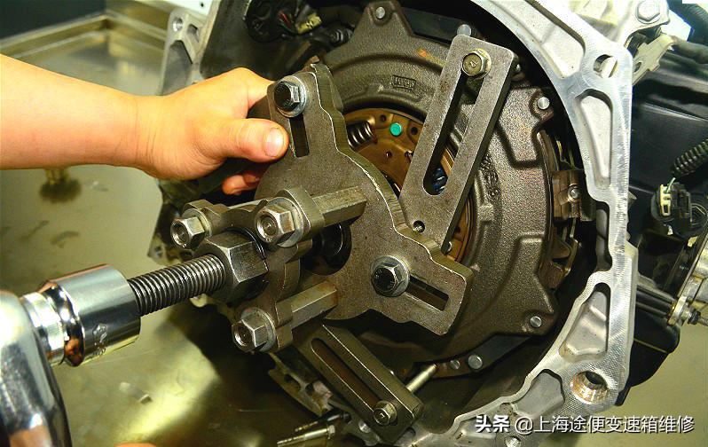 科鲁兹双离合变速箱靠谱吗,科鲁兹干式双离合变速箱拆不下来