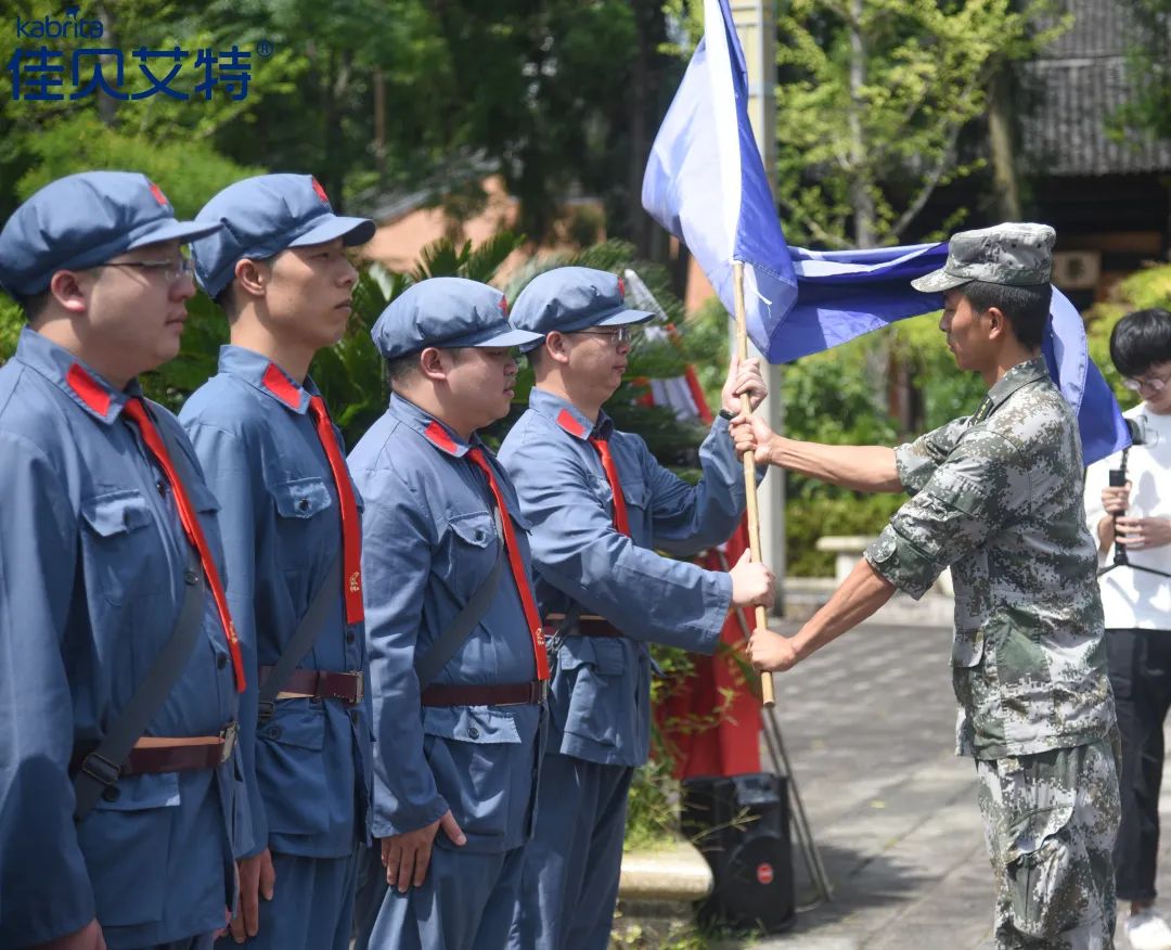 佳贝艾特肖罗：我对下一刻永远抱有期待丨澳优人物志