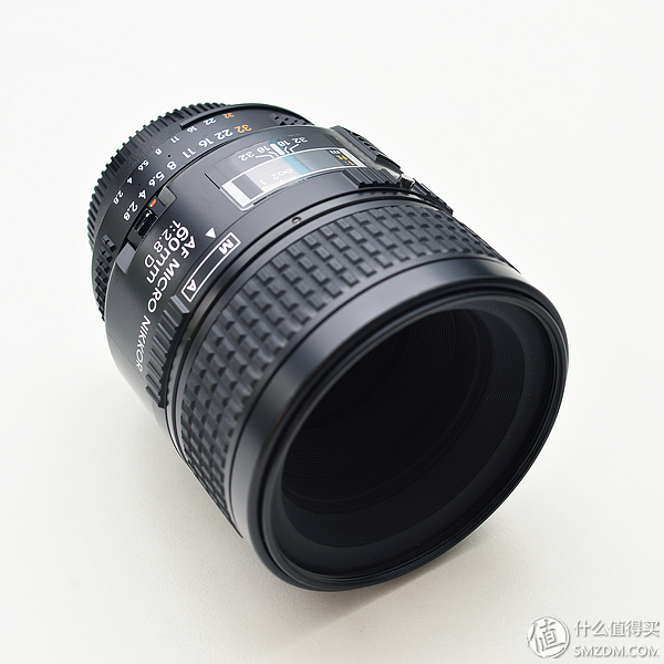 只选一只人像定焦镜头推荐,为什么专业摄影师都喜欢定焦镜头