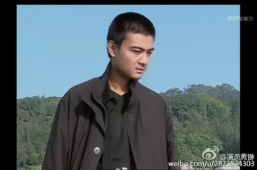 黑洞电视剧小芮跟张峰什么关系,黑洞张峰和小芮为什么这么好