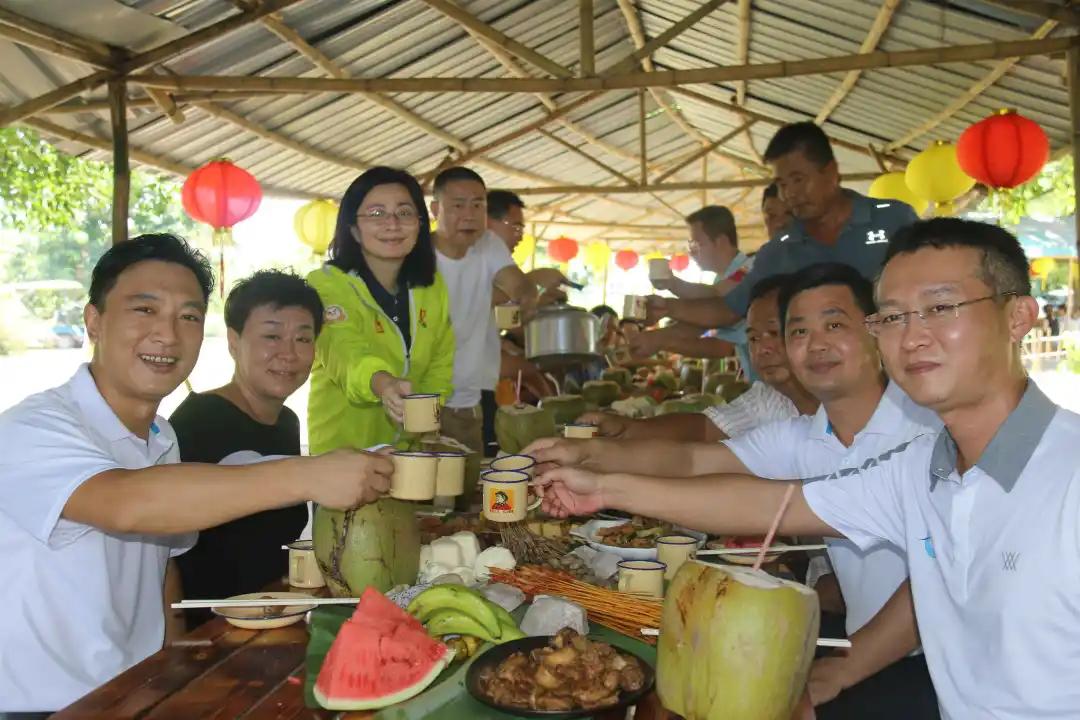 婊ㄦ捣浼戦棽浣撹偛娲诲姩鍒涙剰浜偣,涔愪韩涓囧畞浼樻儬娲诲姩