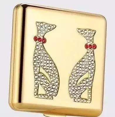 看完国际大牌”猪年限定款“，求求你们放过猪吧……