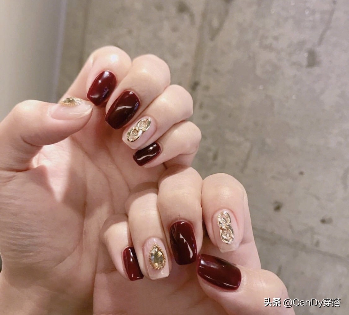 穿新衣迎新春,穿新衣拜大年