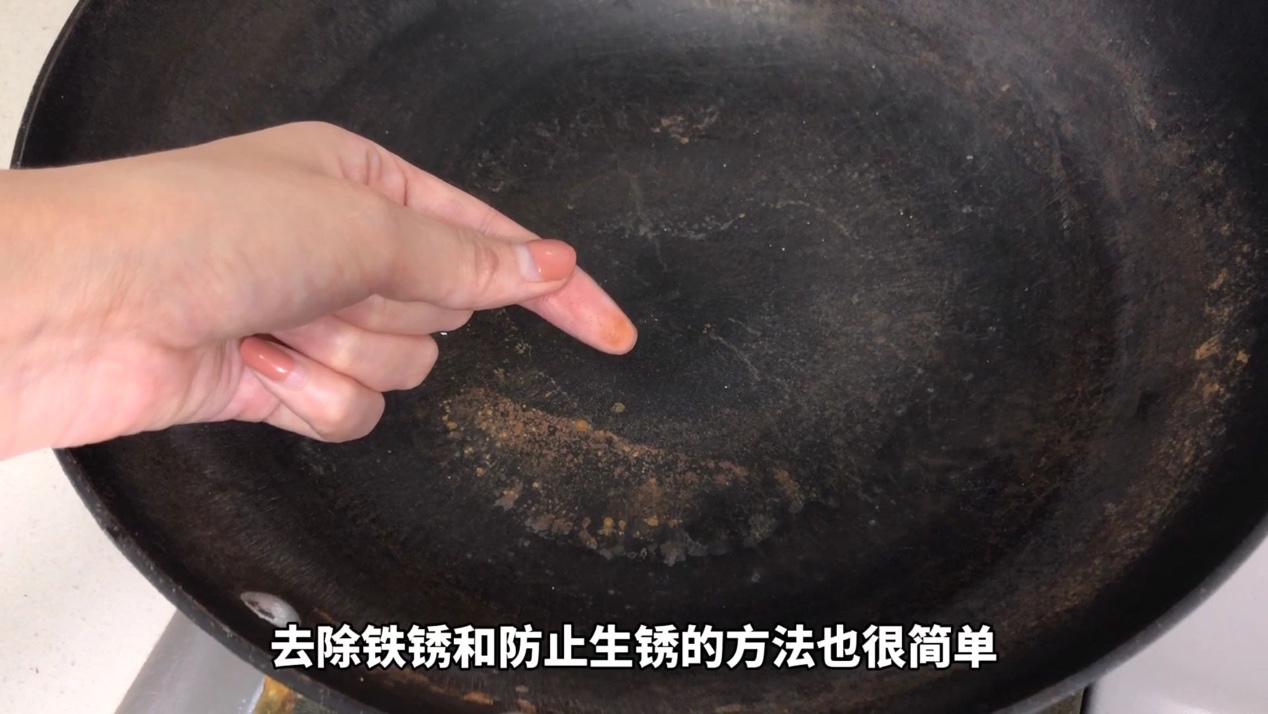 生锈的铁锅怎么处理可以不粘锅,生锈的铁锅买回来怎么处理