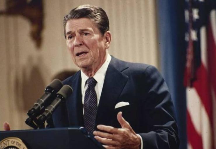 卡扎菲，“非洲之王”有多狂？