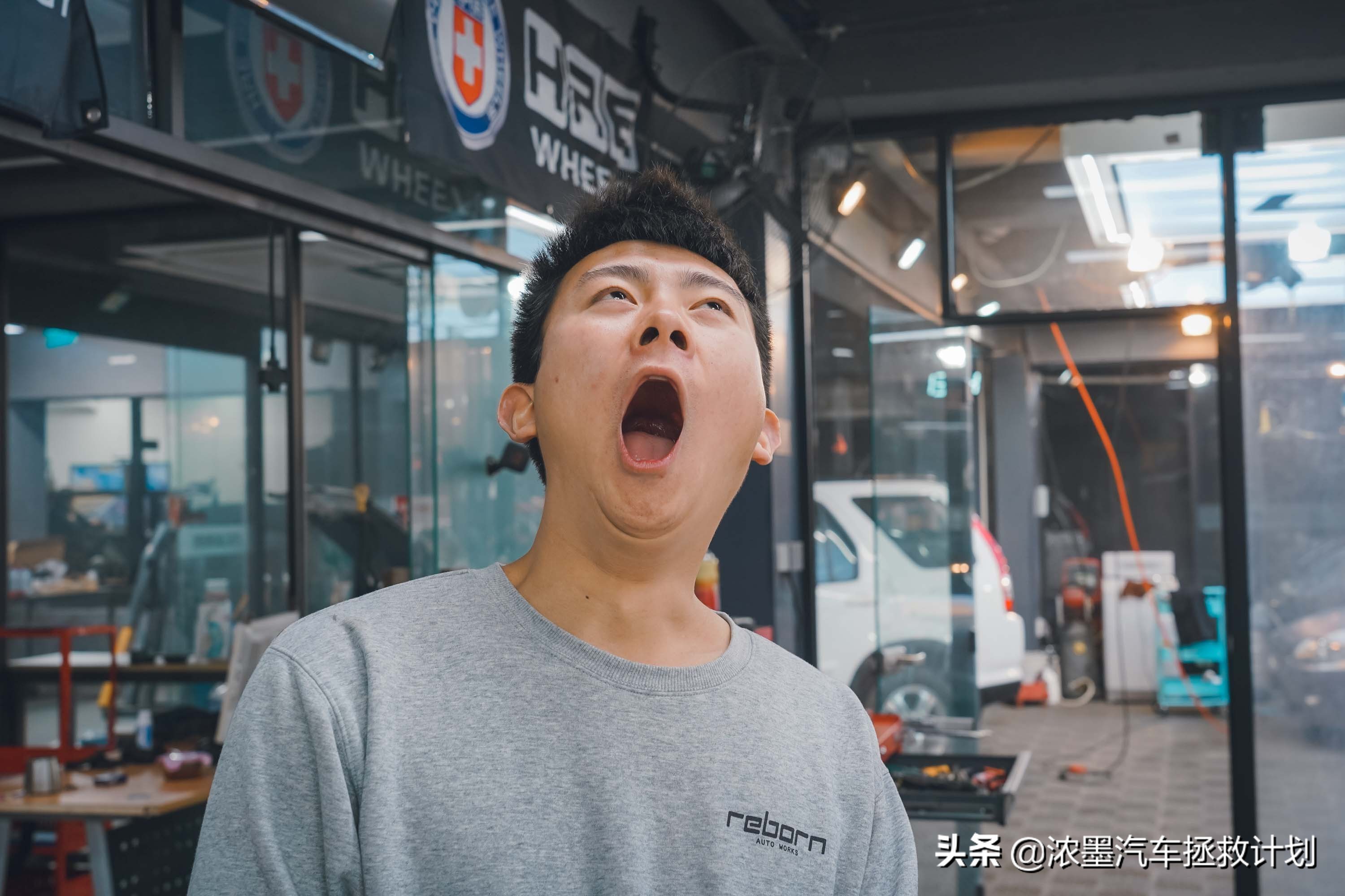 丰田普瑞维亚整备全过程,丰田普瑞维亚2024款豪华版试驾