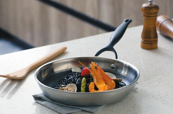 不想煮饭一个人到外面吃一点,一个人烧饭浪费时间并不划算