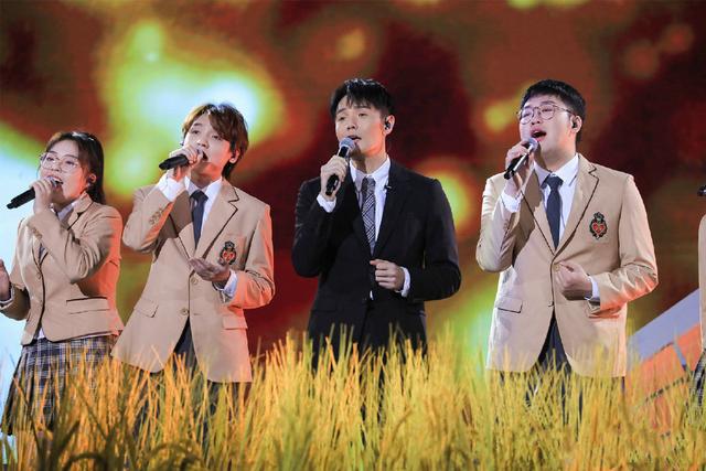 中国好声音周深决赛唱的歌,中国好声音周深总决赛