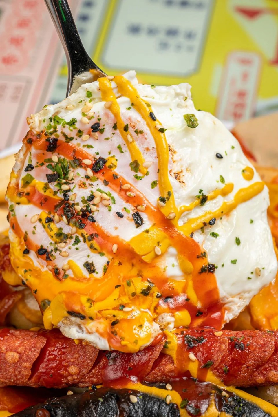 使徒行者同款冰室，现点现拉港奶，先抽盲盒才能喝