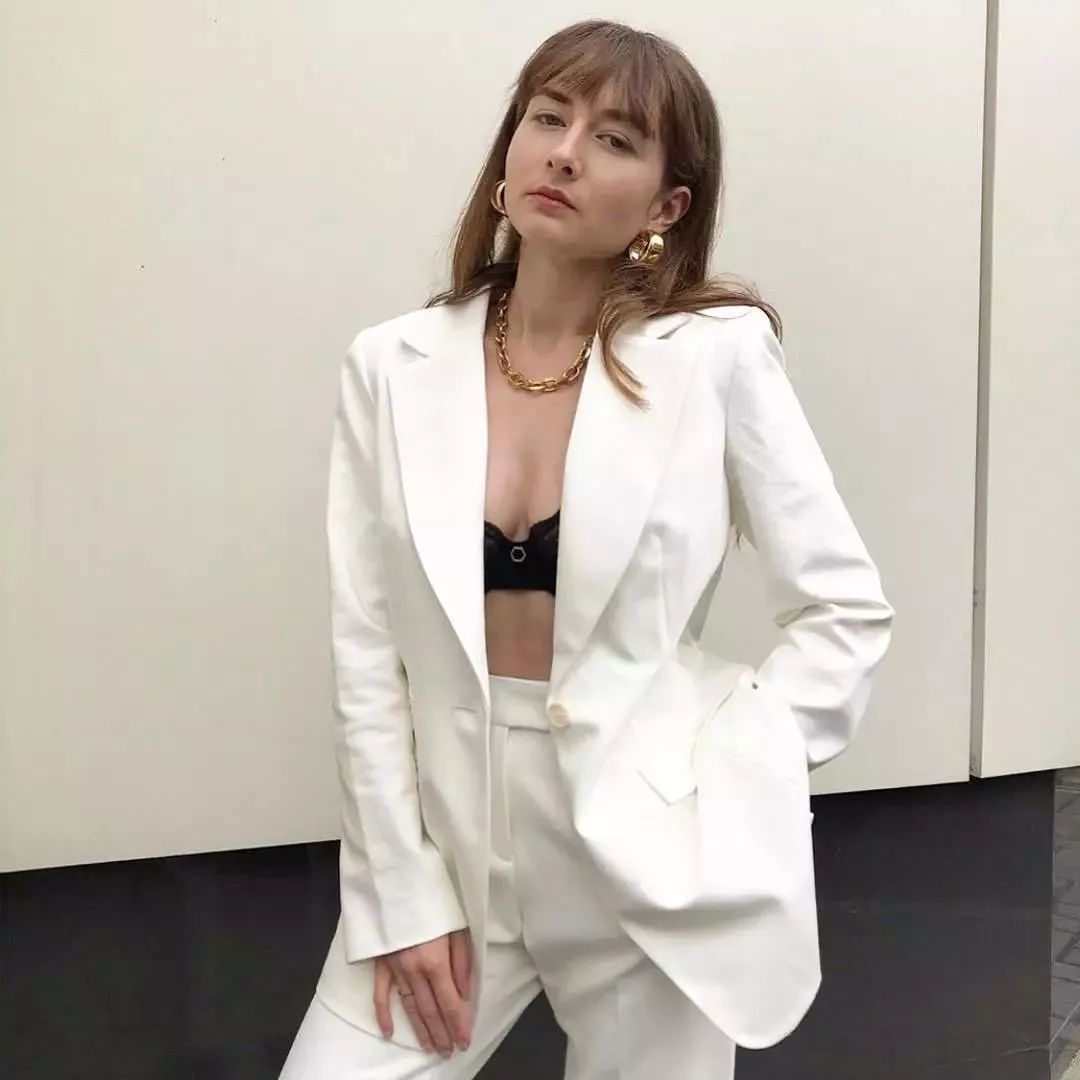 大金链子忘了戴,大金链子好久没戴了