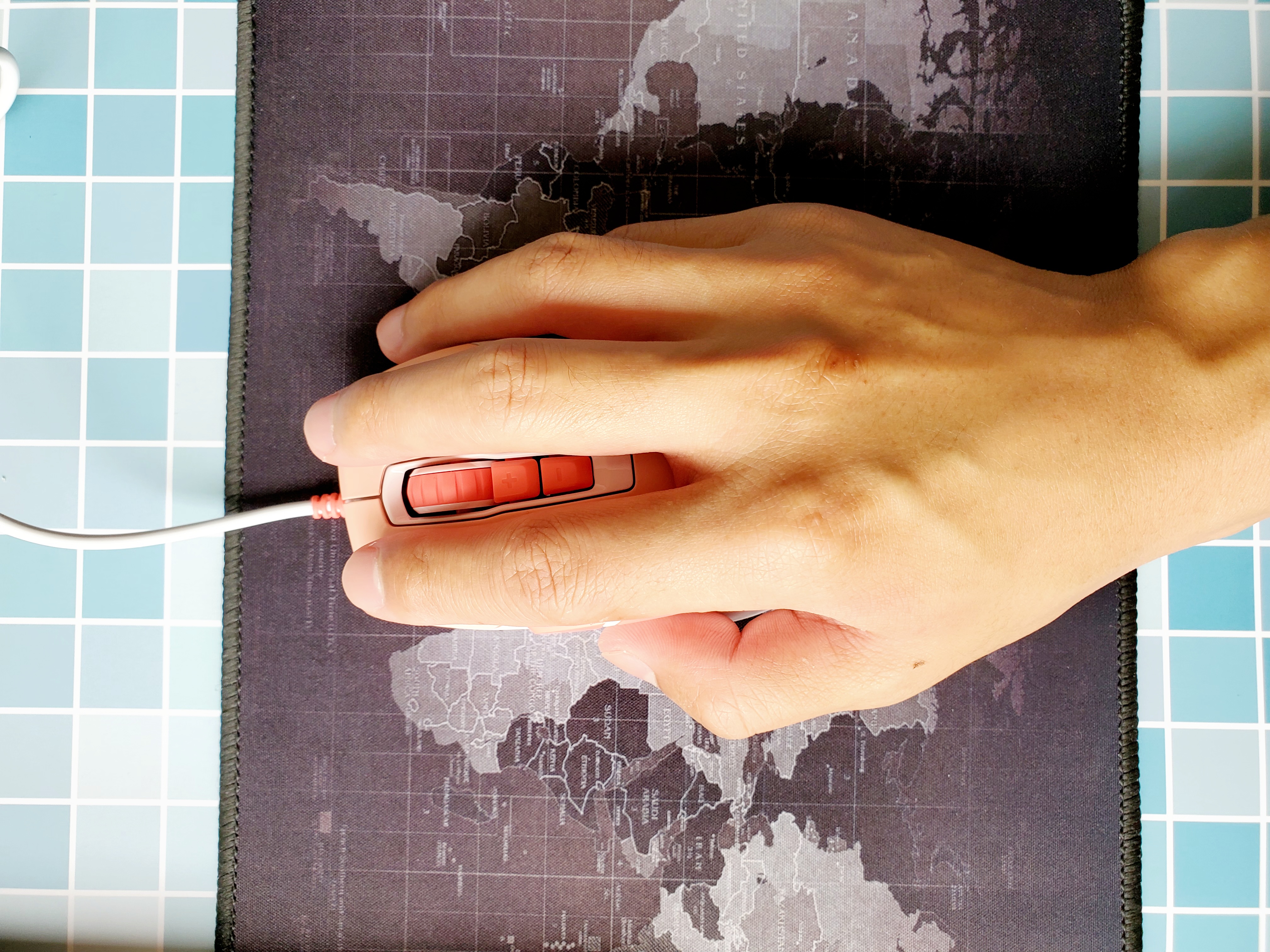 冰豹konepure夜枭珊瑚粉,冰豹夜枭轻量版怎么样