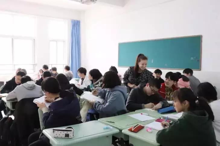 家长参加初中英语节活动感受,初中家长请注意什么