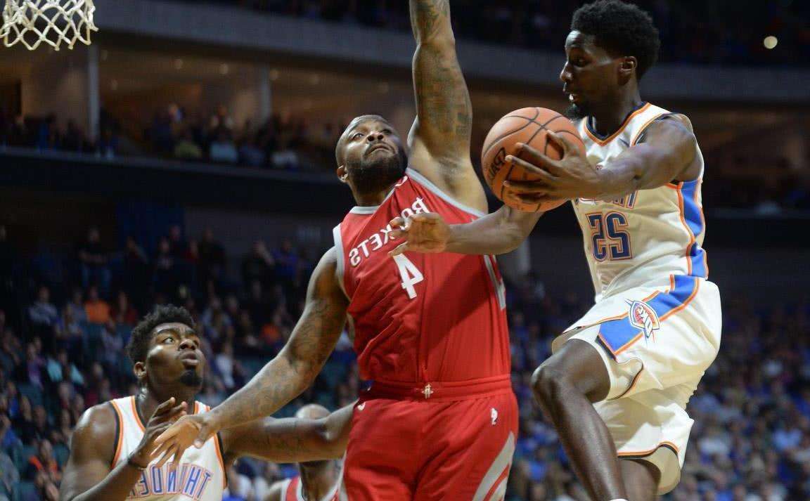 塔克伤退完整视频,塔克评价波波维奇