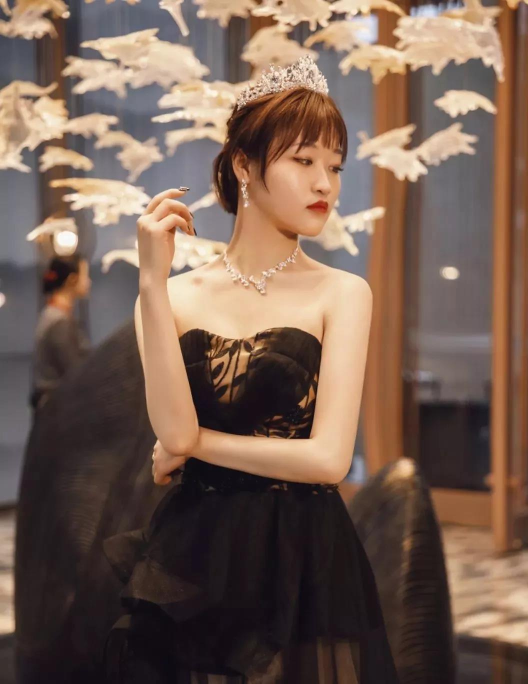 QUNEEN梦游仙境女王派对，天著之上有美的竞相发生