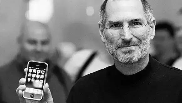 史蒂夫乔布斯传精华,史蒂夫乔布斯传章节感受