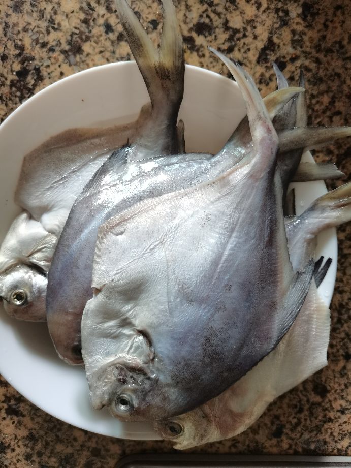 红烧白鲳鱼怎么去土腥味,红烧白鲳鱼干