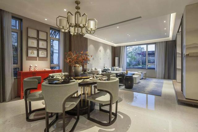 餐厅灯怎么选有氛围感,大面积餐厅灯的最佳选择