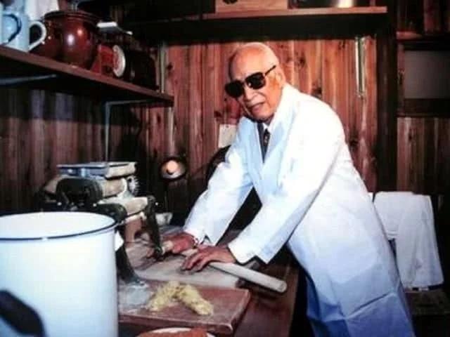 方便面为什么会卷,方便面是健康的还是不健康的