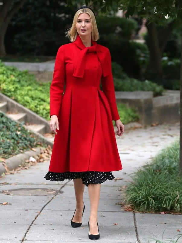 秋冬穿红色呢大衣好看吗,冬天怎么穿红色大衣比较高级