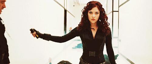 电梯9岁女孩机智自救,女孩电梯里遇坏爷爷自救方法