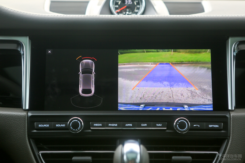 2019款保时捷macans运动suv之选 (2022款保时捷macan s深度试驾2.9t)