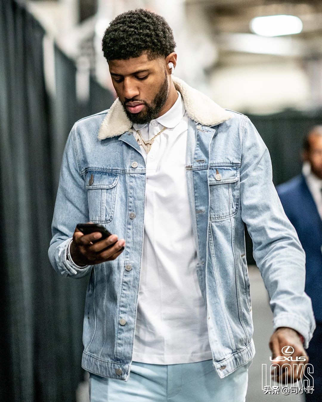 nba球星用的鞋包,nba球星同款邮差包