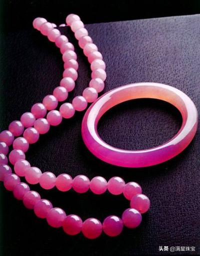 紫色翡翠的寓意什么,紫色翡翠寓意