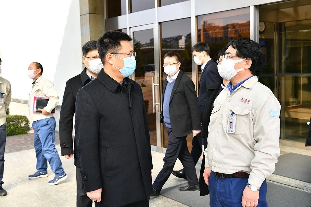 高新区党旗领航助推企业复工复产,高新区鼓励企业复工复产