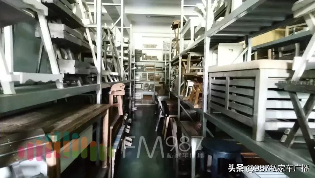 越来越冷，福州金山这家公司员工坐不住了，原来楼下有个药品库