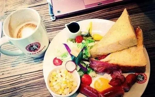 婕挅鍟＄殑鎰熷彈,婕挅鍟＄簿鑷翠笅鍗堣尪