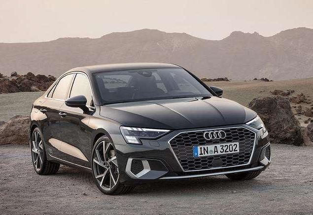 奔驰a35lamg沉浸式体验,奔驰amga35l落地价小钢炮