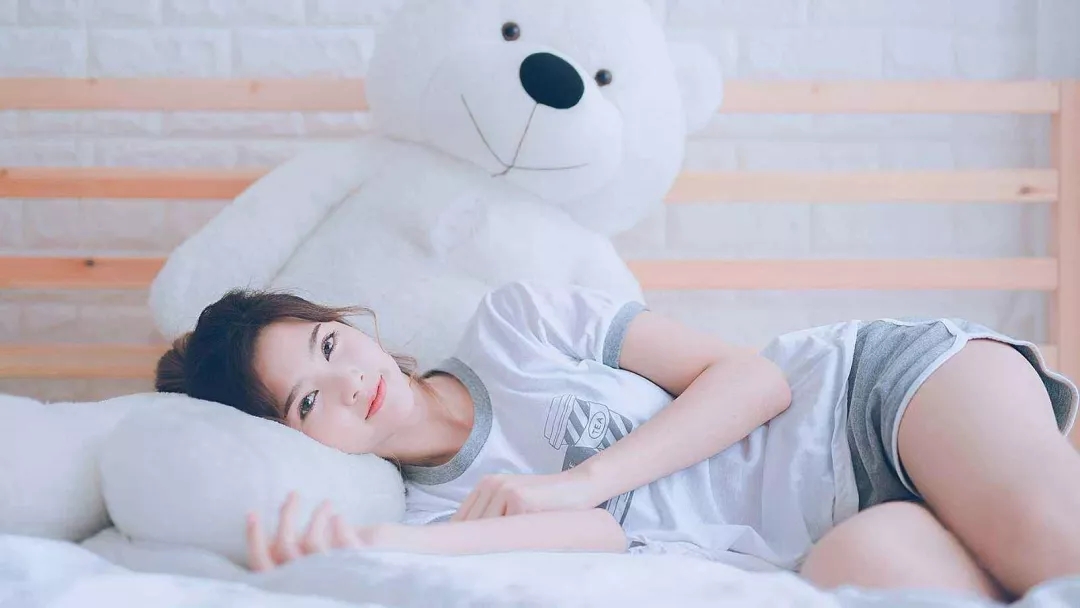 宿舍穷同学,当初班里最穷的同学竟成首富