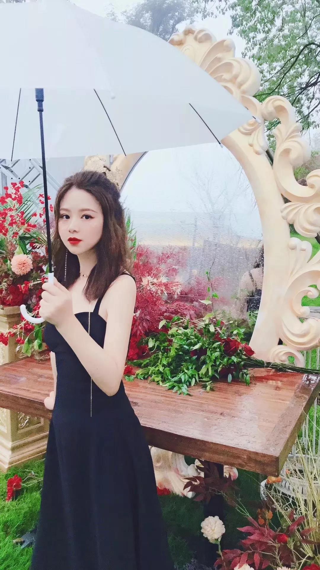 QUNEEN梦游仙境女王派对，天著之上有美的竞相发生