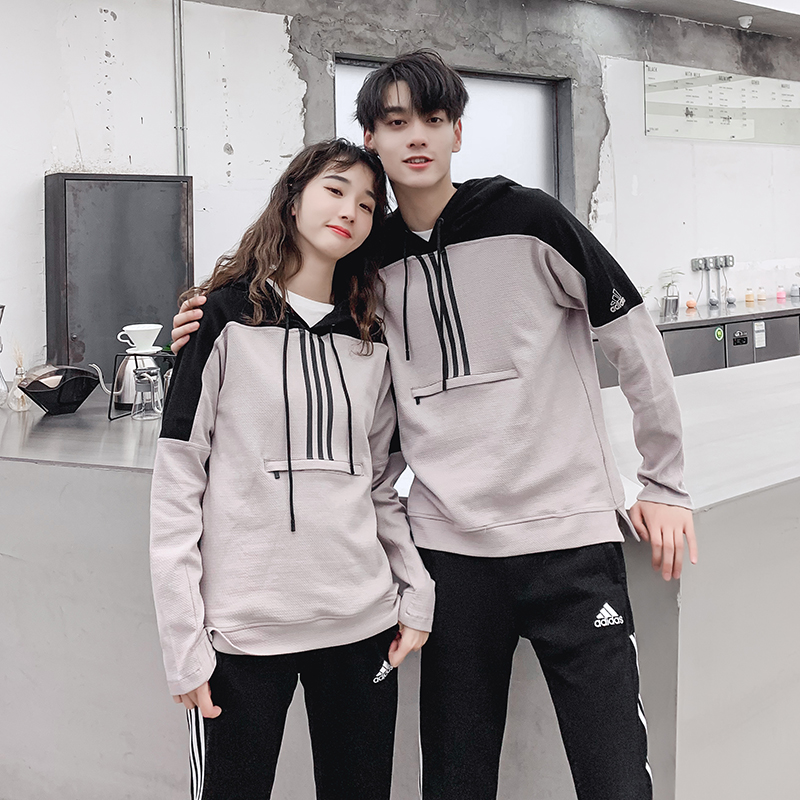 阿迪情侣卫衣套装与年货节背后的那些坑，你踩了几个