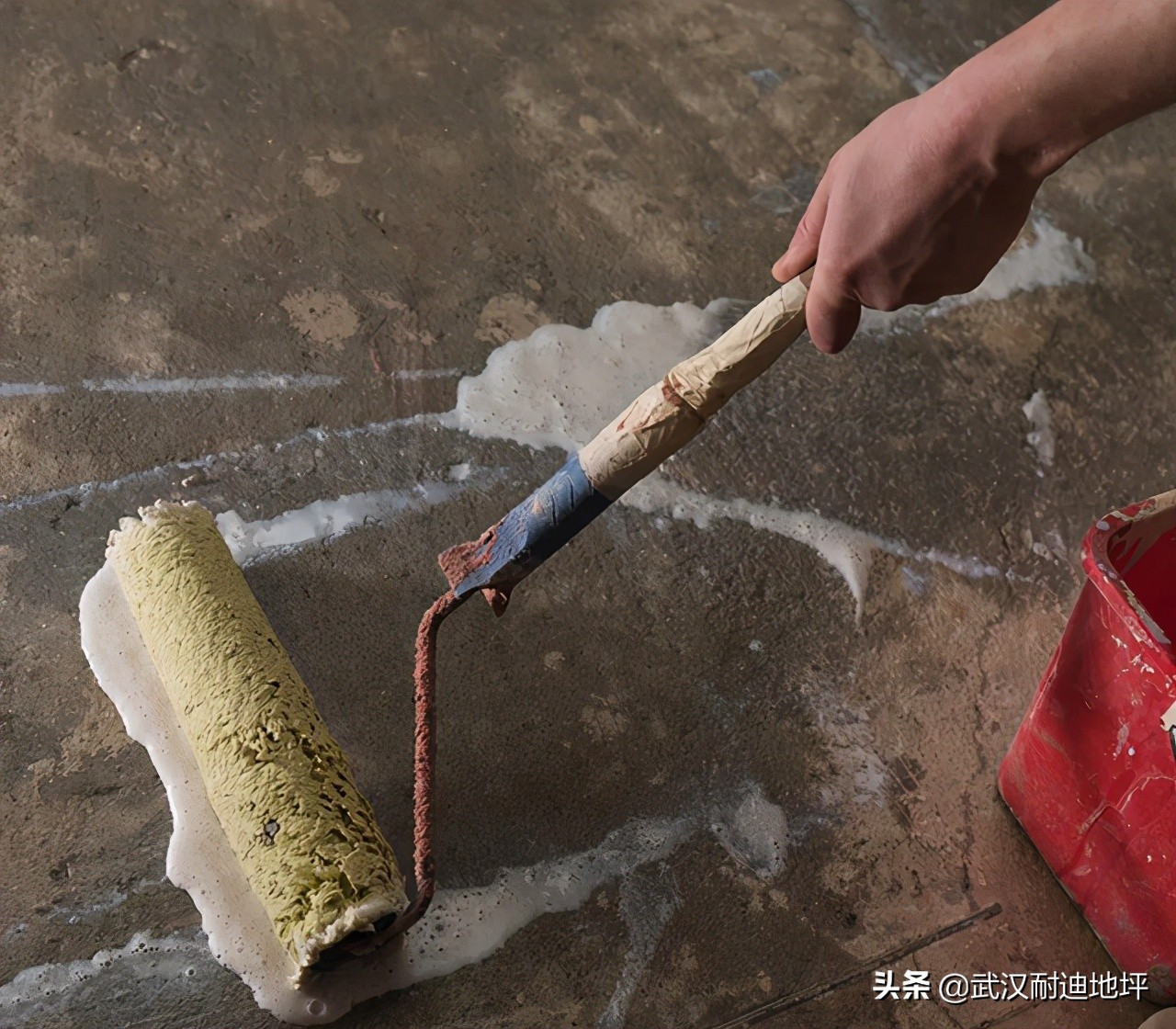 混凝土地面受冻起砂怎么办,水泥地面冻了起砂怎么办