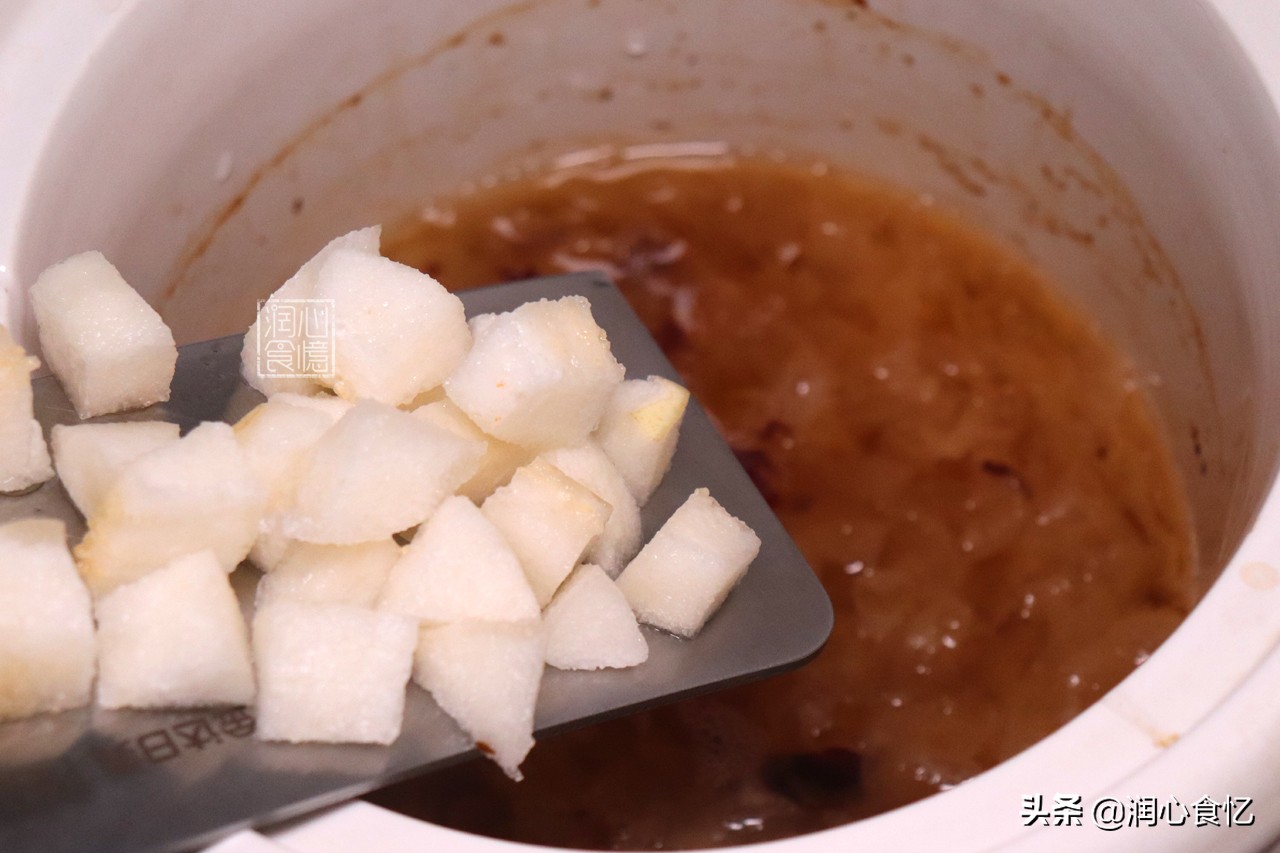 银耳汤怎么能熬出胶质,煮银耳一直不出胶是怎么回事