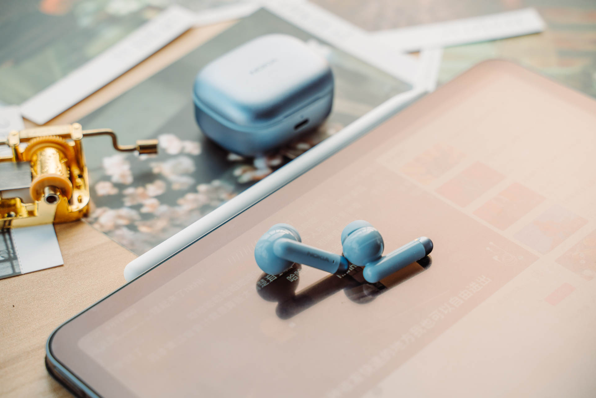 服！想不到诺基亚再现机皇品质的作品，出现在当前最热的耳机上